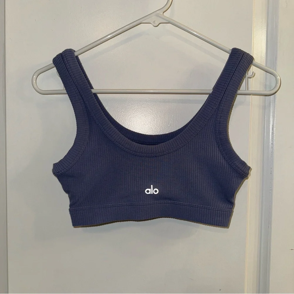 ALO Yoga excellent size